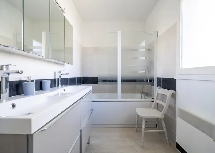 Maison 5 A Villa *